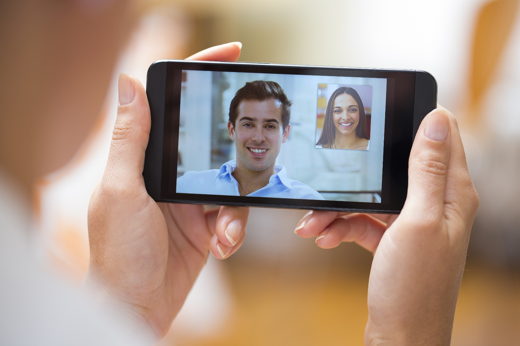 High-quality instant video calls across the UAE for personal and business communication